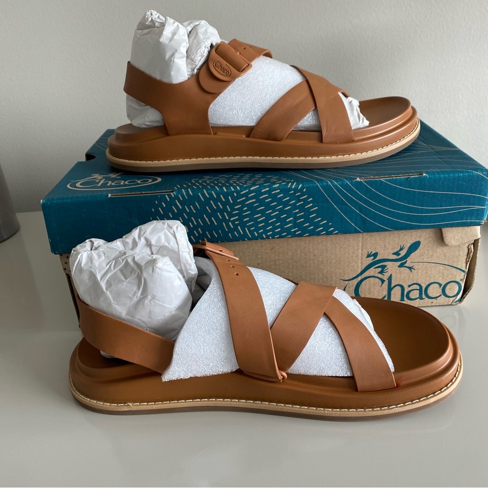 NWT Chaco Townes sandal cashew 9